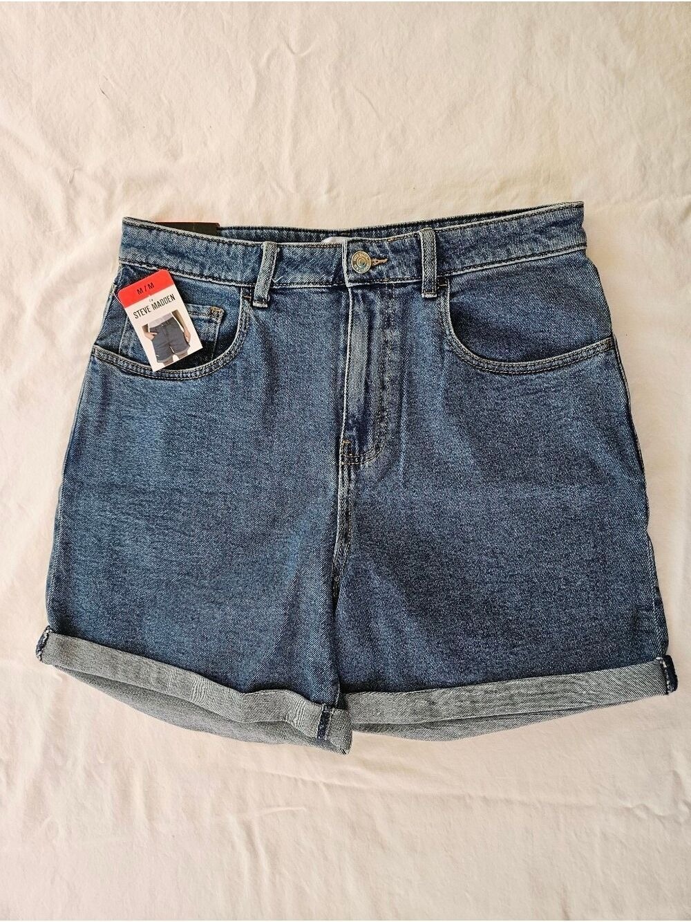 Steve Madden Blue Denim High-Rise Women’s Rolled Hem Shorts NWT, Size Medium